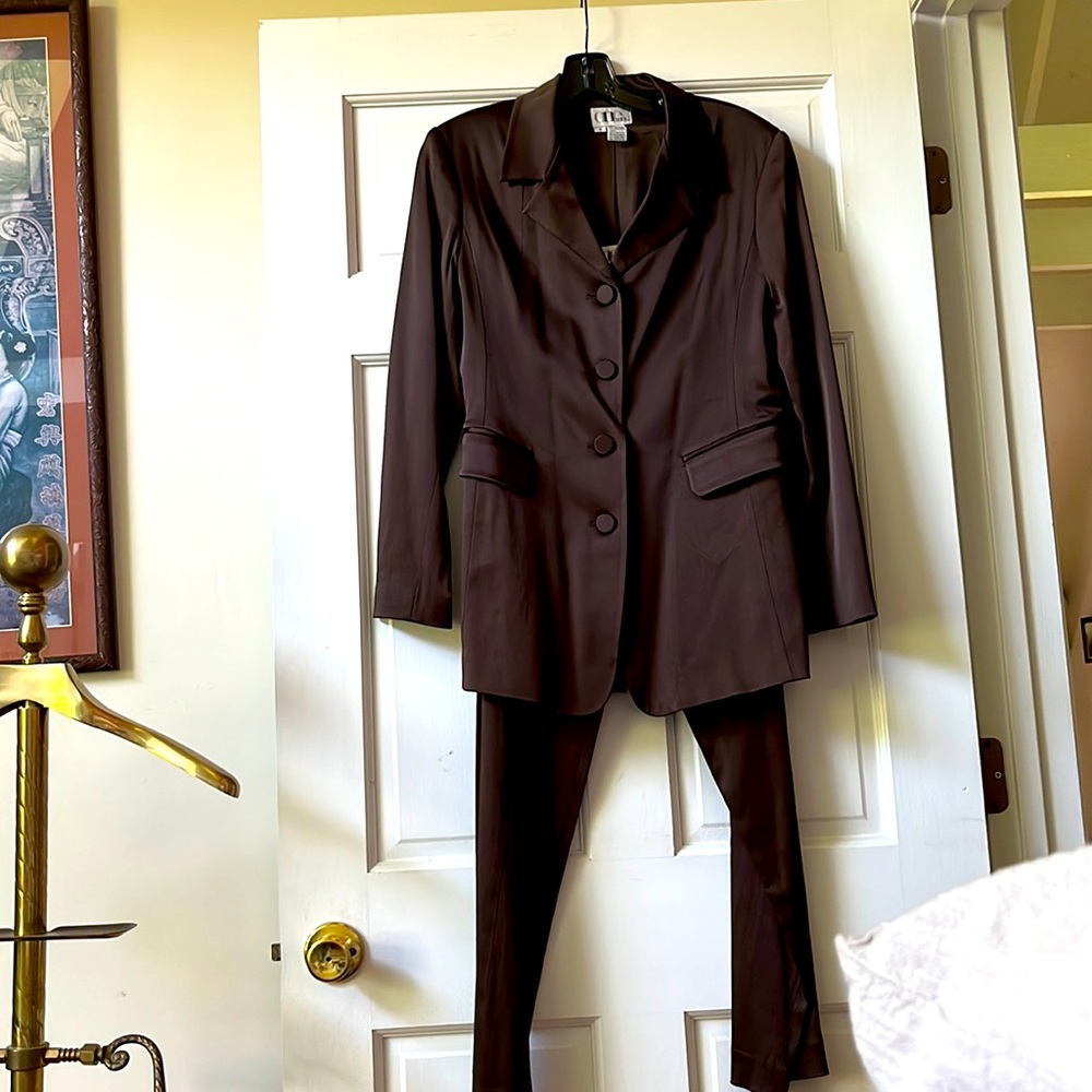 GET READY FOR Brown Brown sateen 3 pc dressy suit sz 8 with size 10 corset